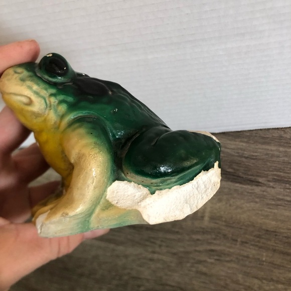 Vtg Chalkware Frog Statue - Picture 9 of 13